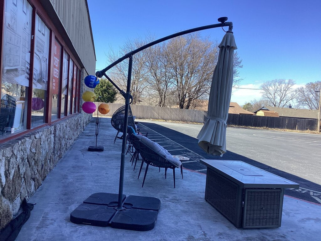 85407 - Outdoor Patio Umbrella 113x95