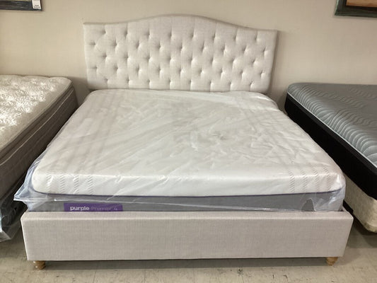 Diamond Tufted NEW King Platform Bed Frame 78x84x56 (CF9261)