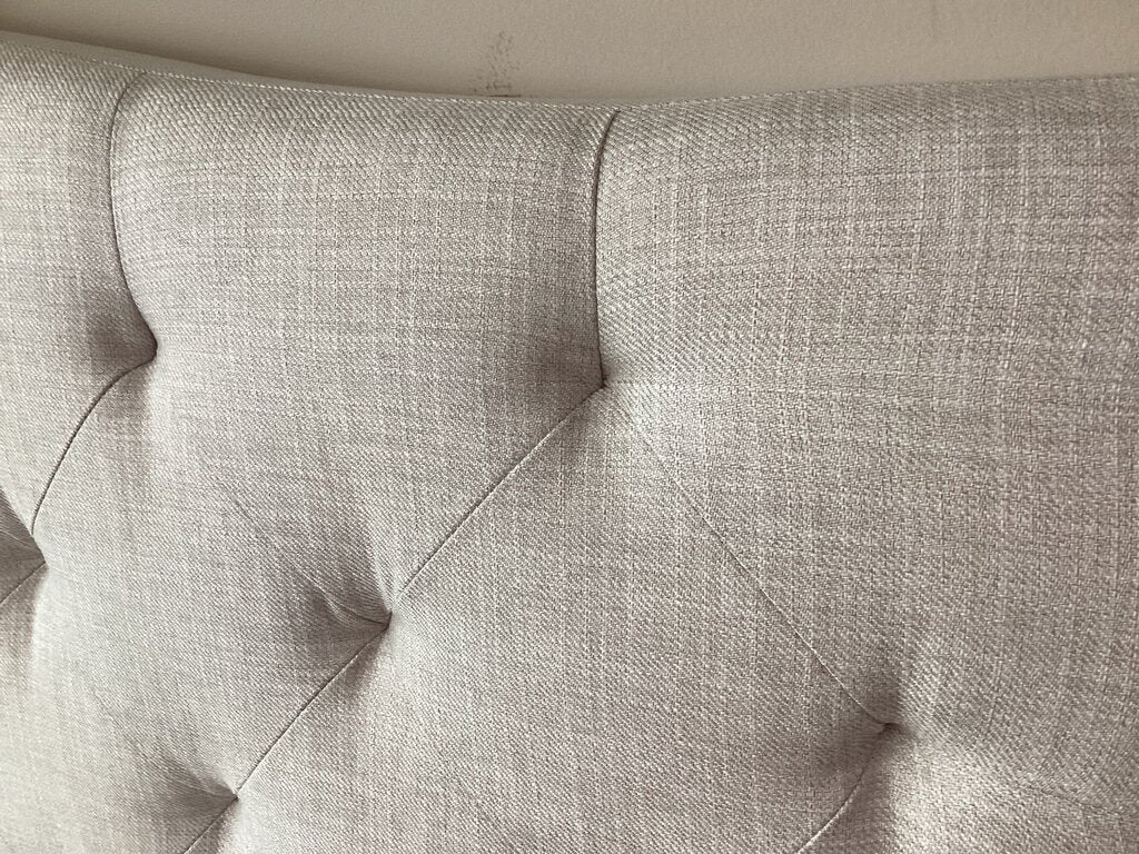 Diamond Tufted NEW King Platform Bed Frame 78x84x56 (CF9261)