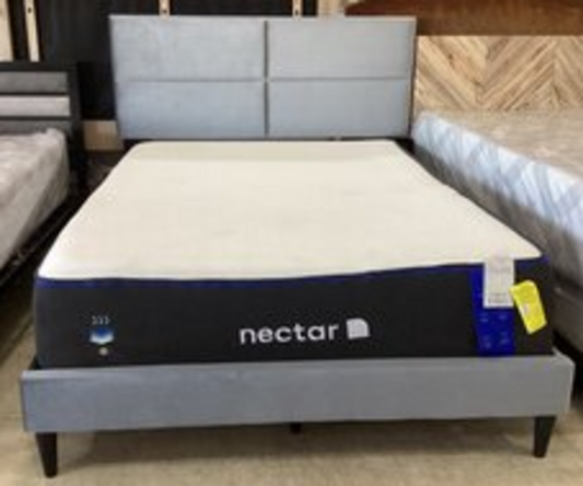 Silver Upholstered King Platform Bedframe (CFS9426-K)