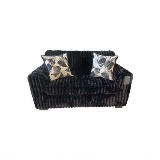 Lush Black NEW Loveseat 69x38x38 (7602)