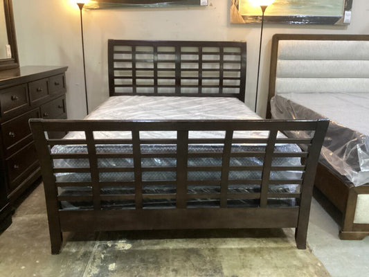 85575 - Waffle Sleigh Queen Bed Frame 64x91x52