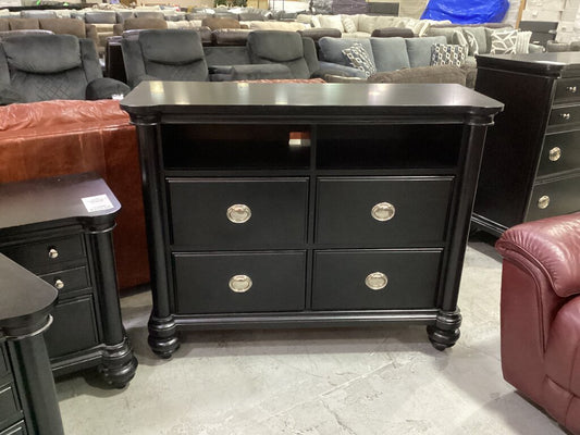 85561 - Klaussner Media Chest 50x19x40