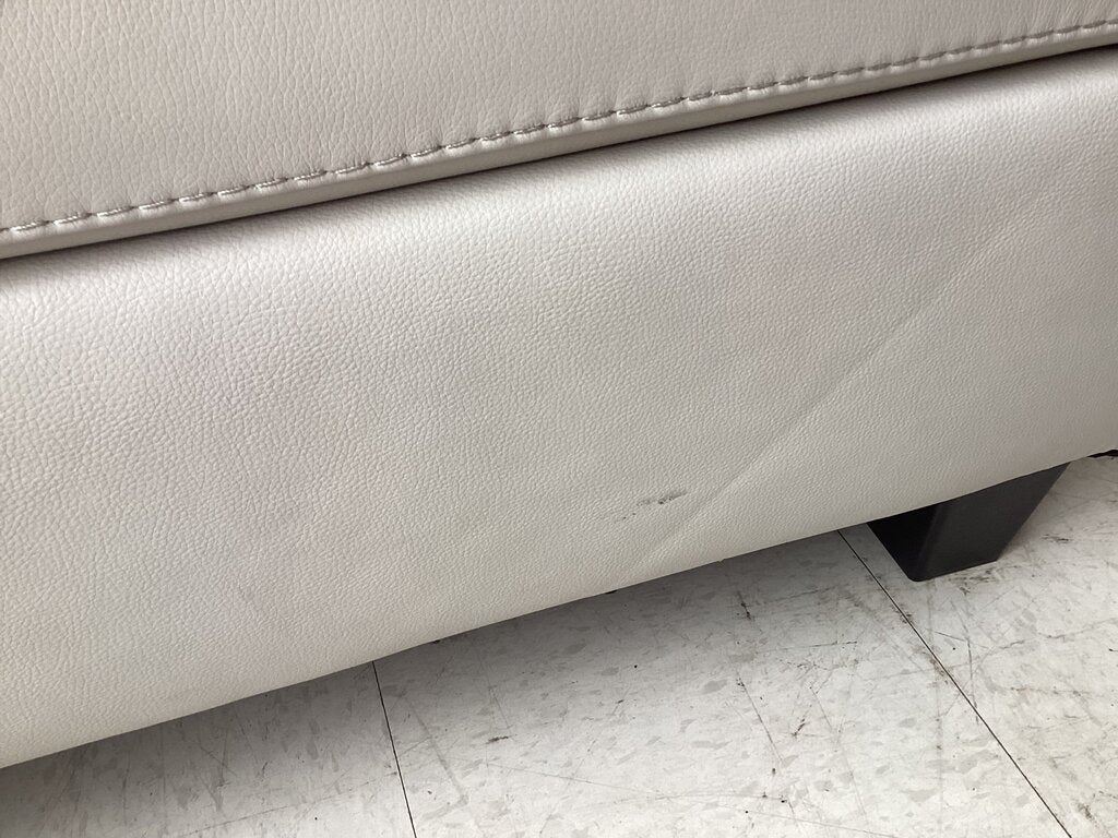 85598 - Ashley Geno Ottoman 33x23x19