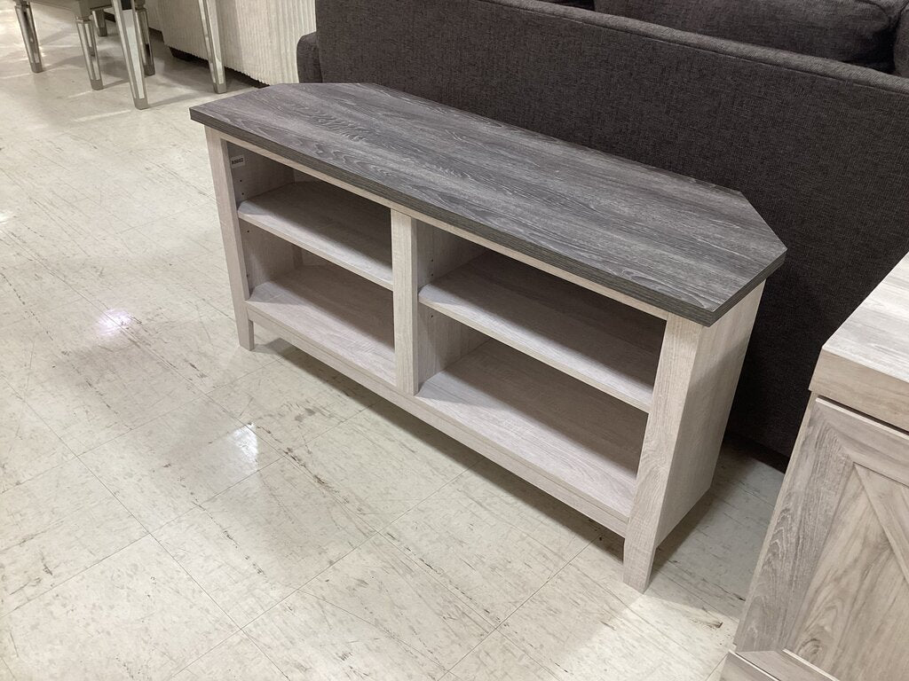 85602 - Ashley Dorrinson Corner TV Stand 48x16x24