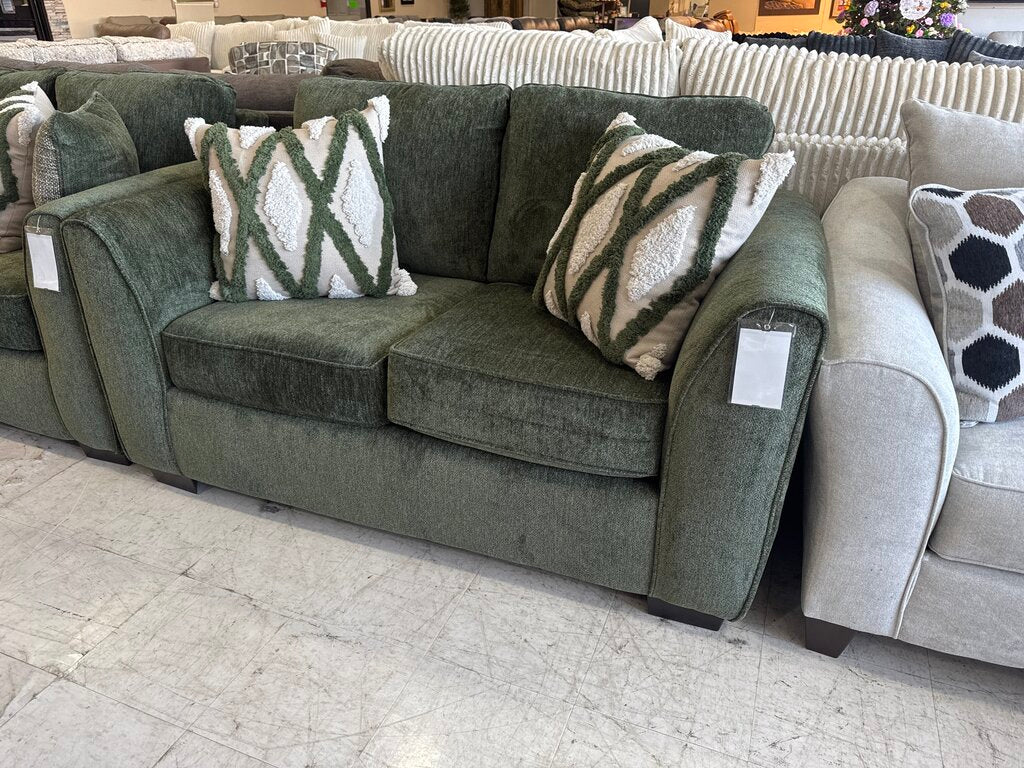 Athena Basil NEW Loveseat 64x38x38 (4302)