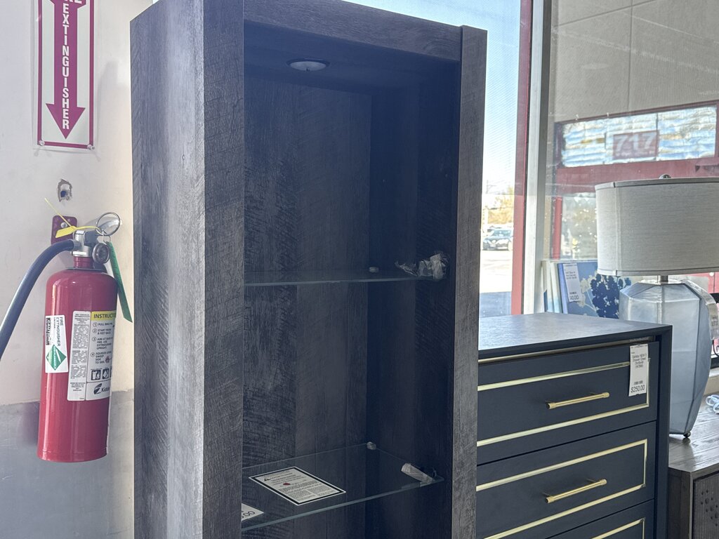 85597 Ashley Wynnloe Storage Bookcase 20x13x72