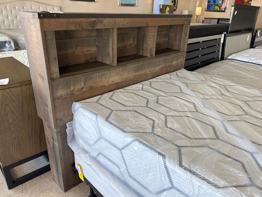 85621 - AshleyTrinell Bookcase Full Size Headboard 60x10x49