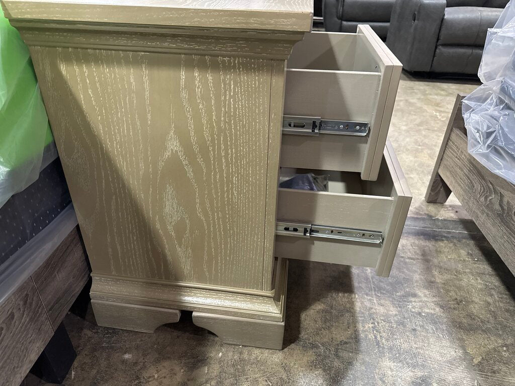 85624 - Ashley Vallardia Nightstand 26x17x28