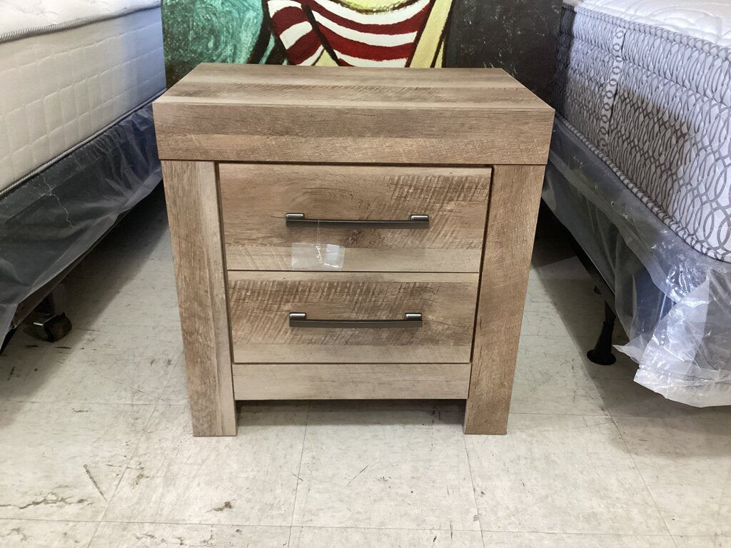 85604 - Ashley Gachester Nightstand 24x25x16