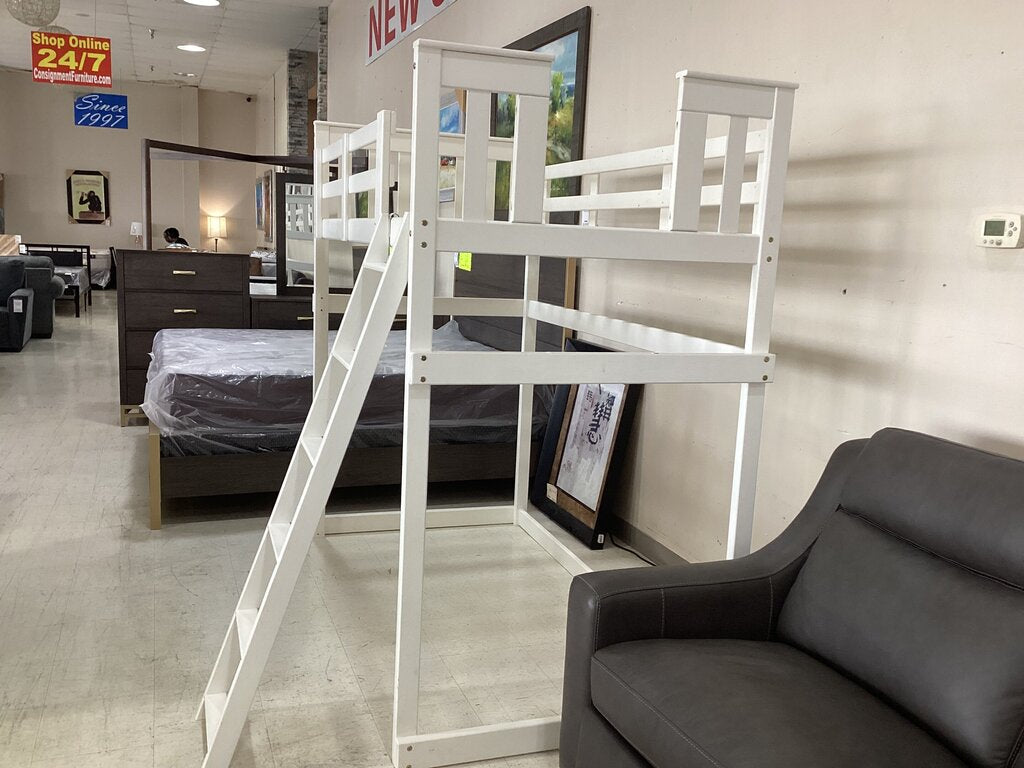 85661 - Handcrafted Amish Solid Pine Twin Loft Bed 43x81x75