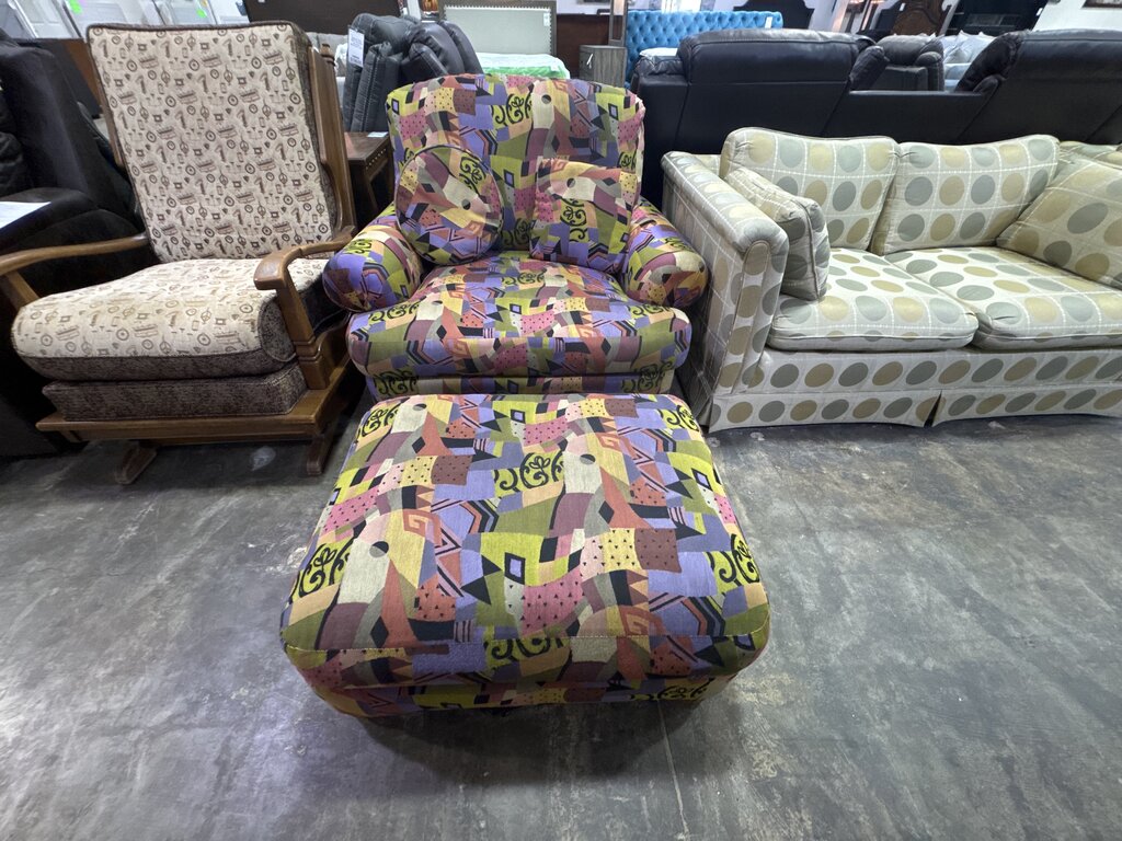 85646 - Post Modern Club Chair and Ottoman (c-43x36x33)(o-30x23x14) *Ai