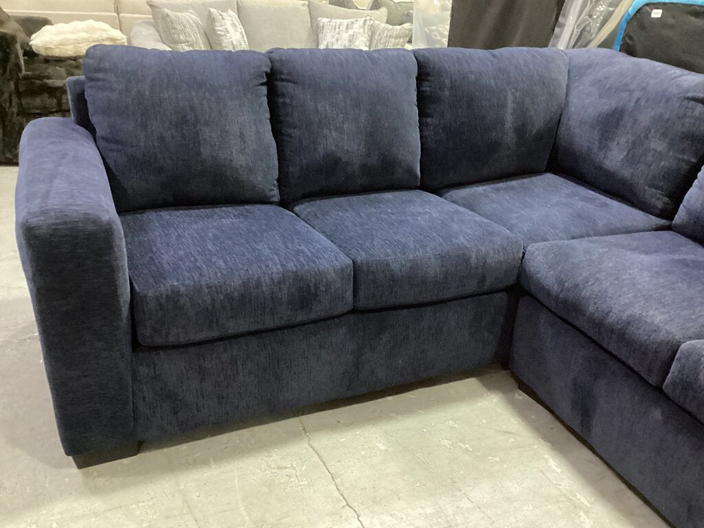Woodland Navy New Sectional 111x88x36