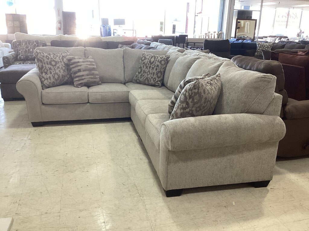 85676 - Ashley Claireah Umber 3pc Sectional 119x93x40