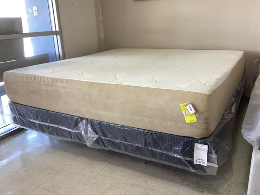 85323 - Tempurpedic Memory Foam King Mattress