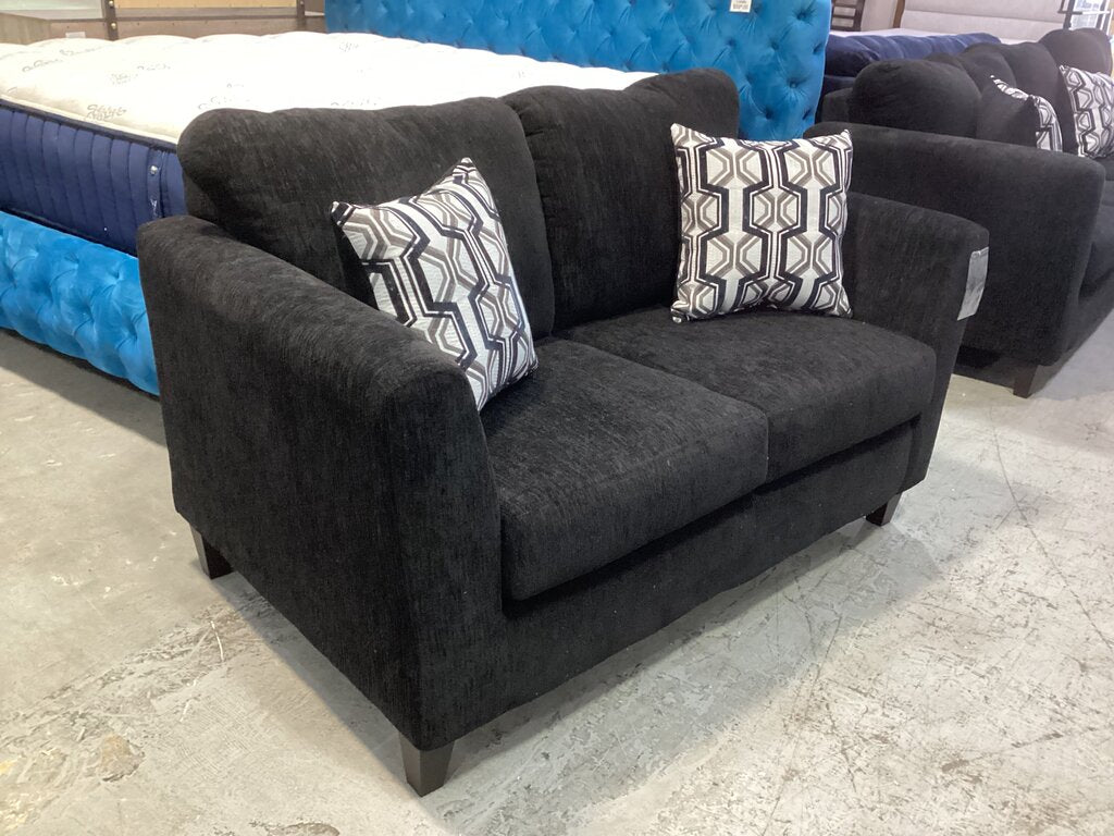 Richmond Onyx NEW Loveseat 56x35x36 (3002)