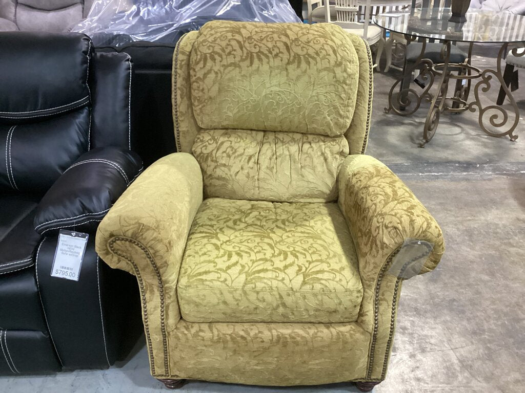 85680 - Bradington Young Lean Back Chair w/Ottoman (39x36x39)(27x23x18)