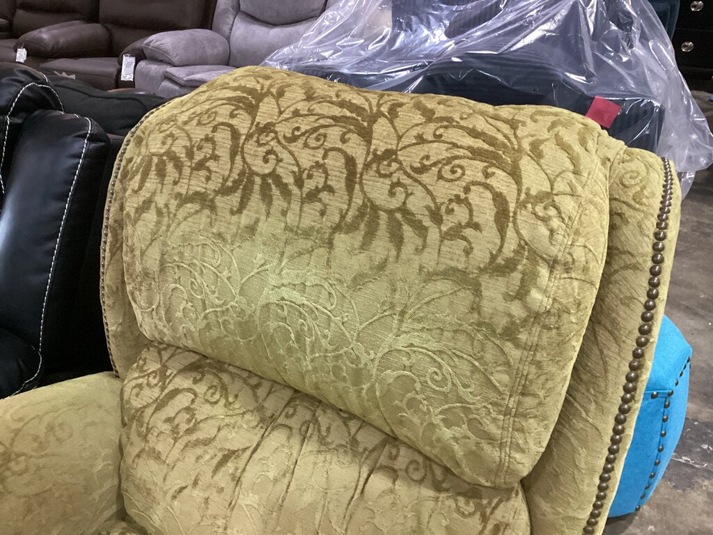 85680 - Bradington Young Lean Back Chair w/Ottoman (39x36x39)(27x23x18)
