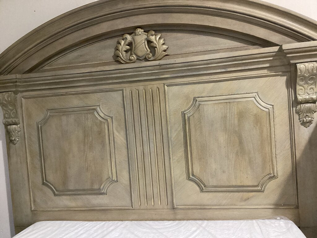 85710 - A.R.T. Chambers Arch Salvage Queen Bed Frame 71x96x82