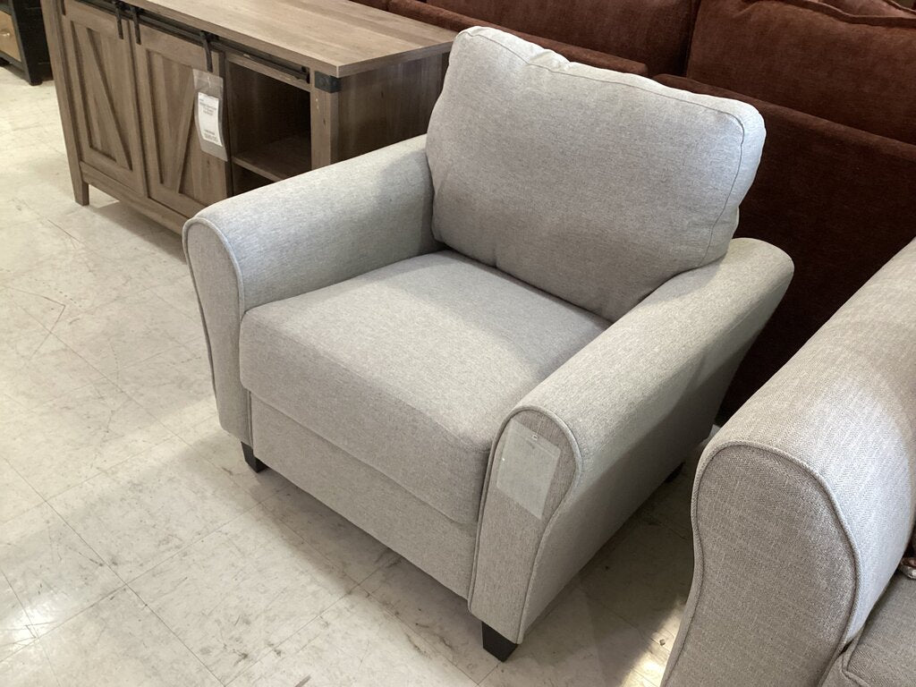 85704 - Smoky Gray Skyee Chair 36x30x35