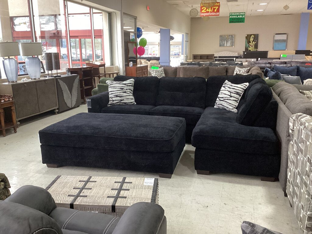 Torrey Black NEW Ottoman 43x67x20 (32505-3035)