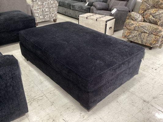 Torrey Black NEW Ottoman 43x67x20 (32505-3035)
