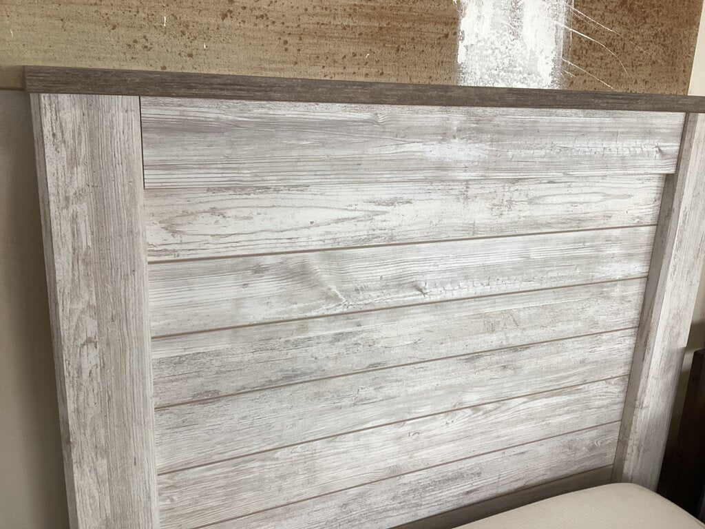 85605 - Ashley Willowton Twin Headboard 42x3x54