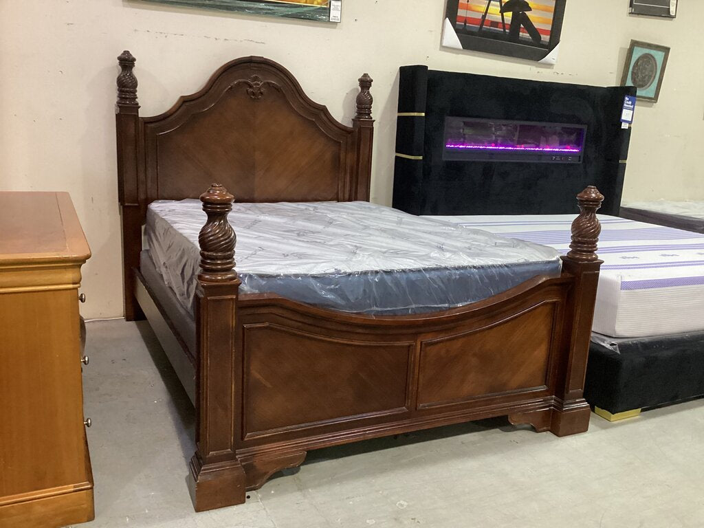 85761 - Queen Bedframe Brown 68x90x65