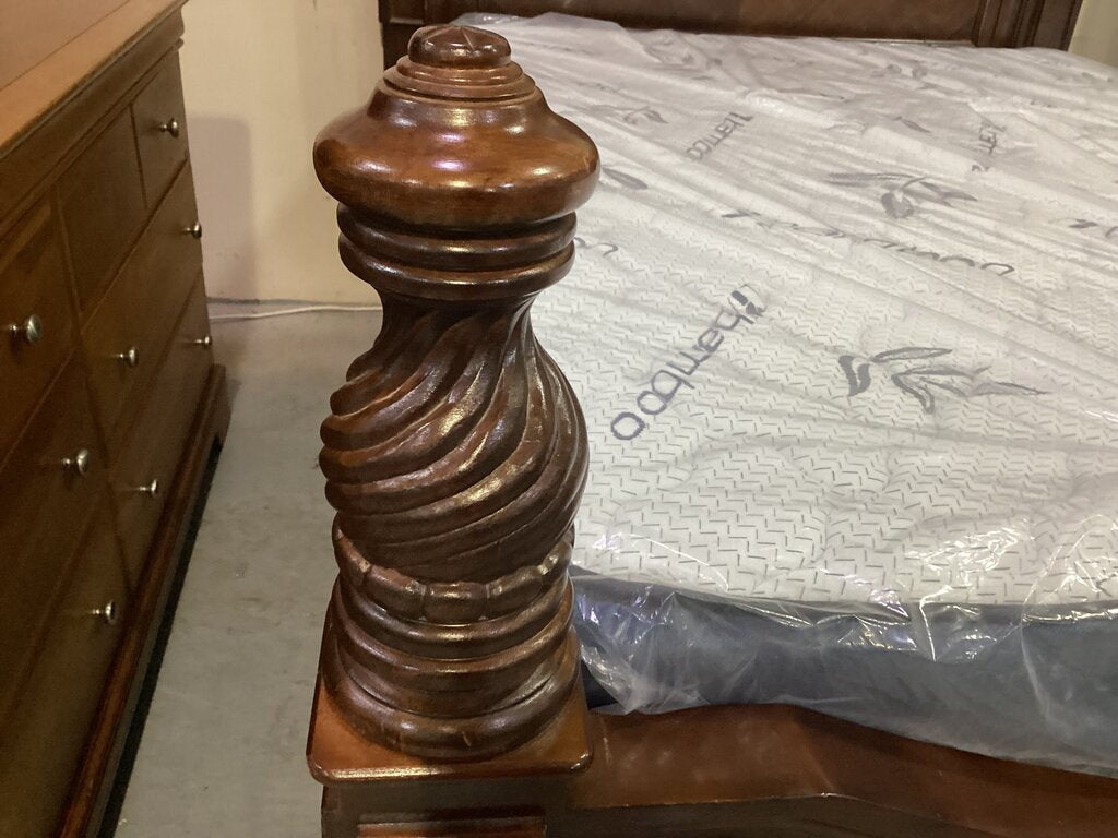 85761 - Queen Bedframe Brown 68x90x65