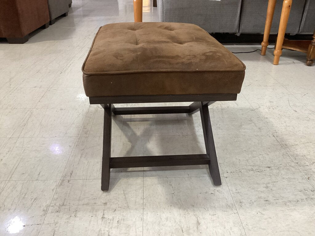 85774 - Brown X Bench Ottoman 27x19x18