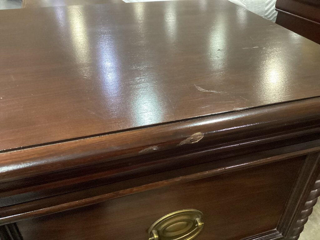 85749 - Nine Drawer Dresser 70x20x36
