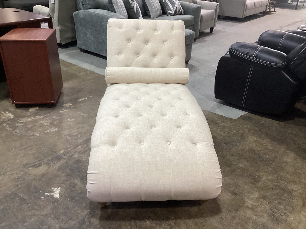 85783 - Tufted Chaise Lounge 28x63x32