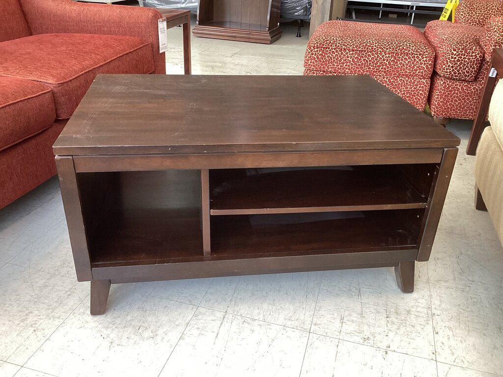 85756 - Ashley Chanceen Cocktail Table 36x24x19