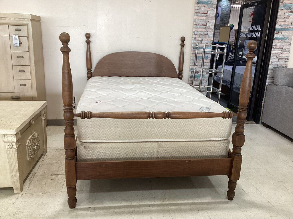 85778 (8539-3) Vintage Wood Full Size Bed Frame 57x82x55