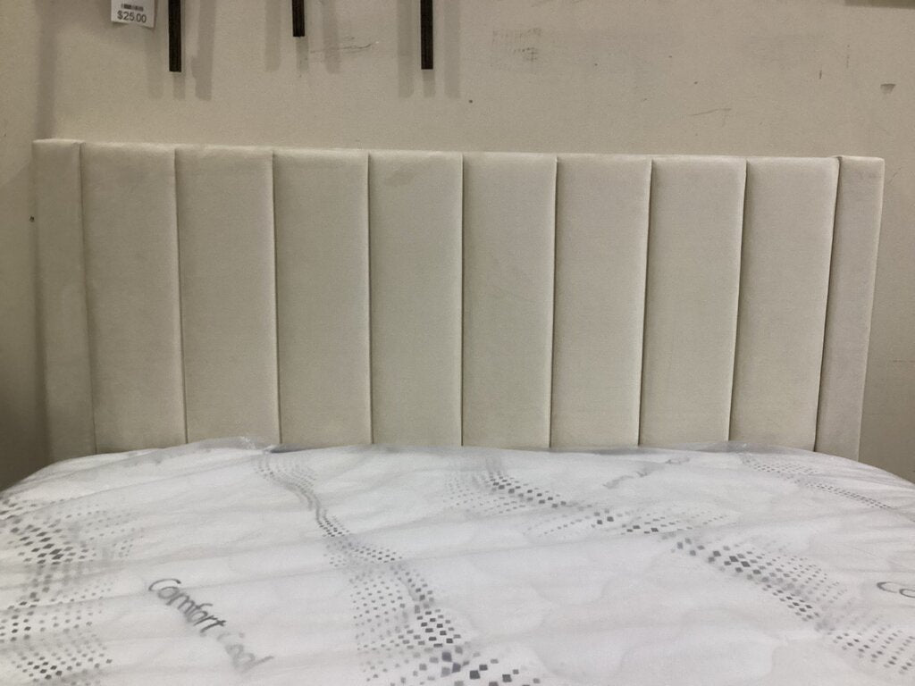 Beige Upholstered Full Size Platform Bedframe 57x80x47 (CFS9465-BF)