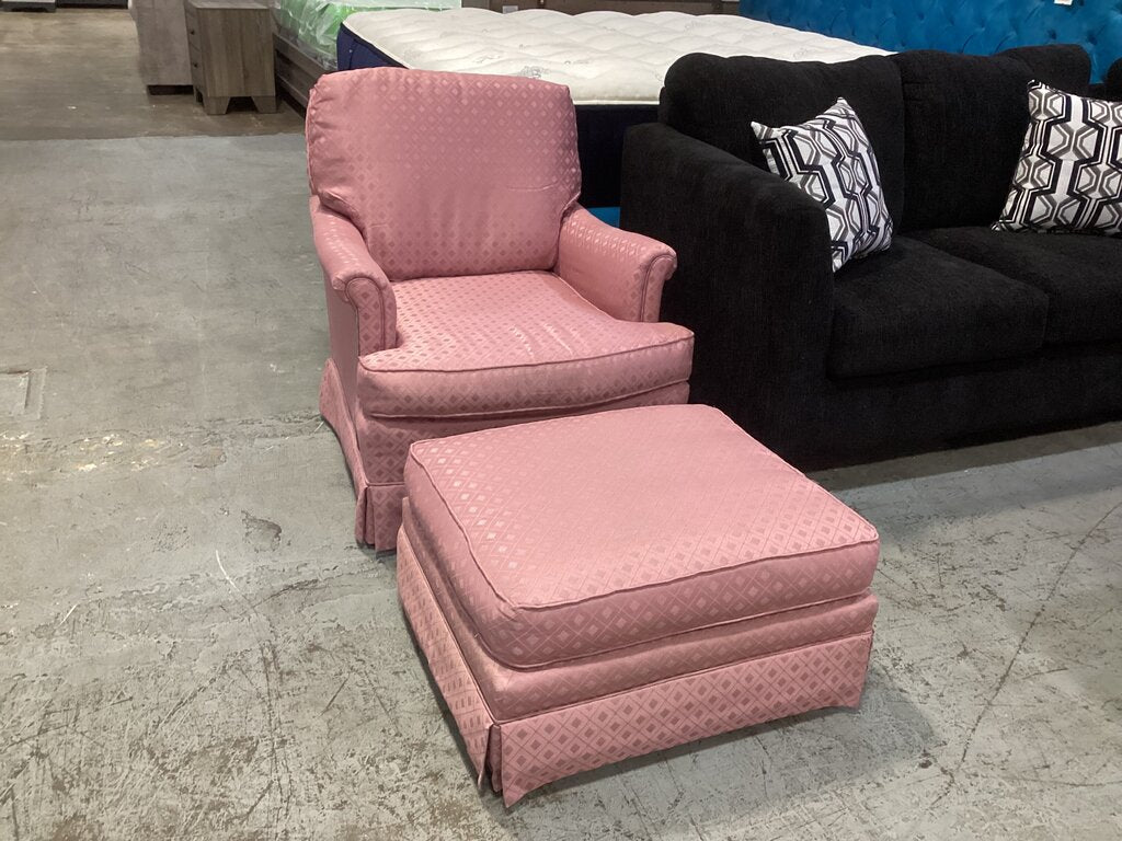 85834 - Vintage Pink Armchair w/Ottoman 30x33x29/26x22x13