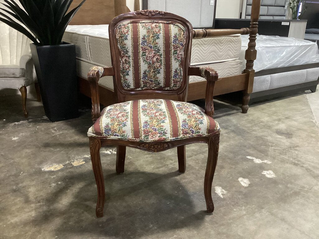 85832 - Vintage Accent Arm Chair 24x20x37