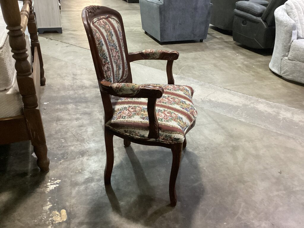 85832 - Vintage Accent Arm Chair 24x20x37