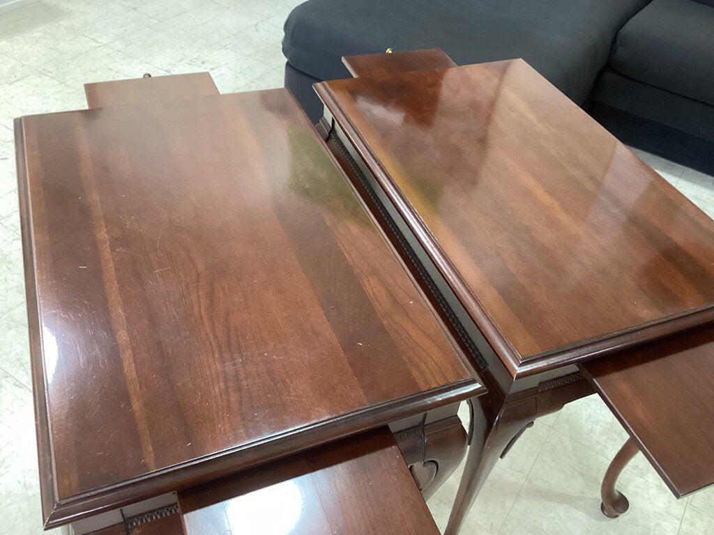 85837 - Vintage Pair of Gordon's Cabriole Leg Tea Tables 18x28x26