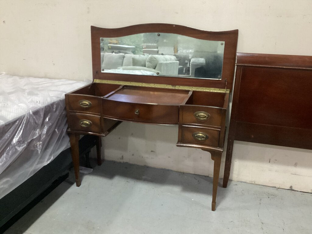 85820 Vintage Mahogany Vanity 42x18x30