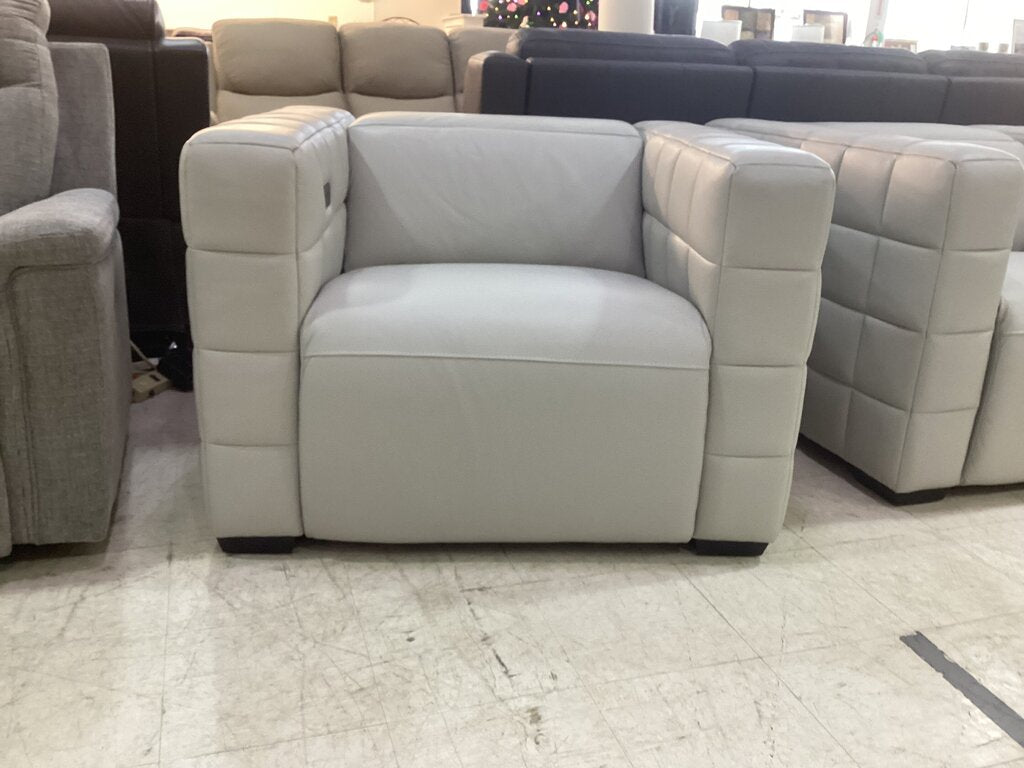 85854 - Bernhardt Townsend Power Recliner 44x44x31