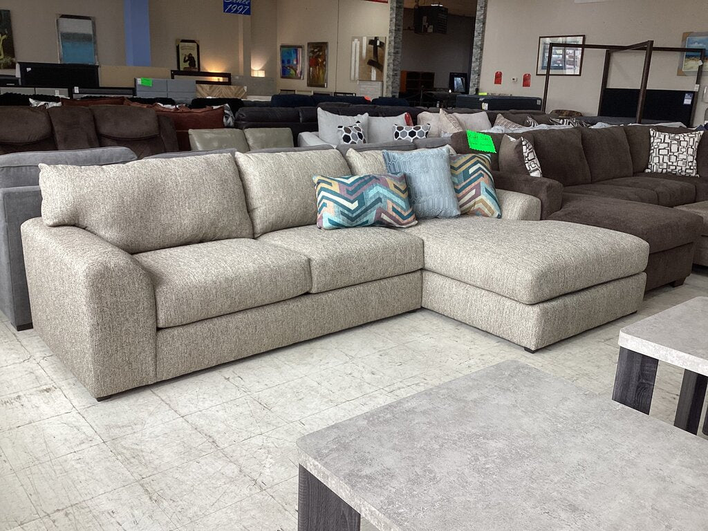 85976 - Mallory 2pc Sectional 120x68x35