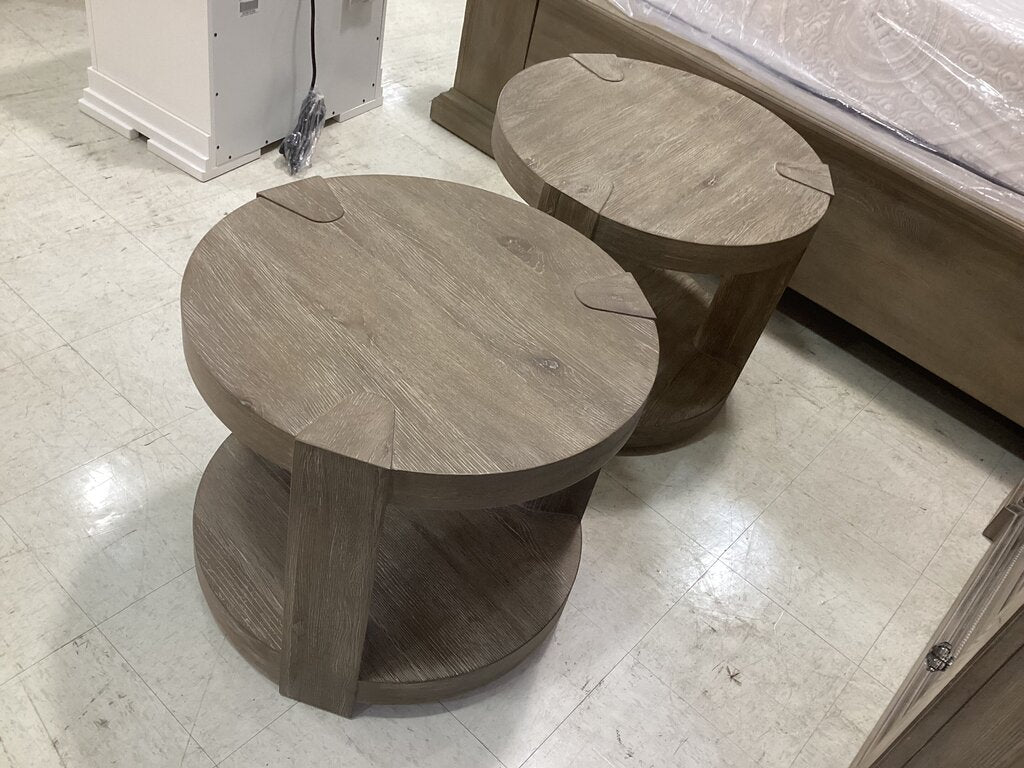 85921 - Bernhardt Tribeca Pair of Round Side Tables 26x26x22