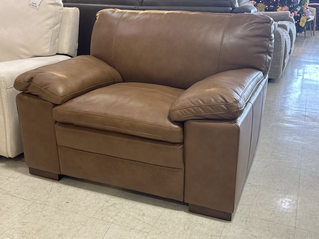 85973 - Simon Li Leather Berlin Honey Chair 50x43x36