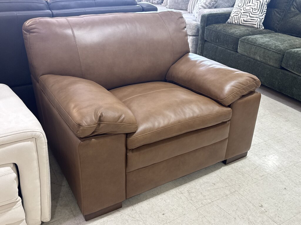 85973 - Simon Li Leather Berlin Honey Chair 50x43x36