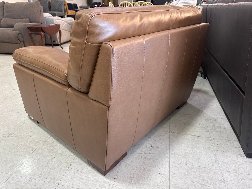 85973 - Simon Li Leather Berlin Honey Chair 50x43x36