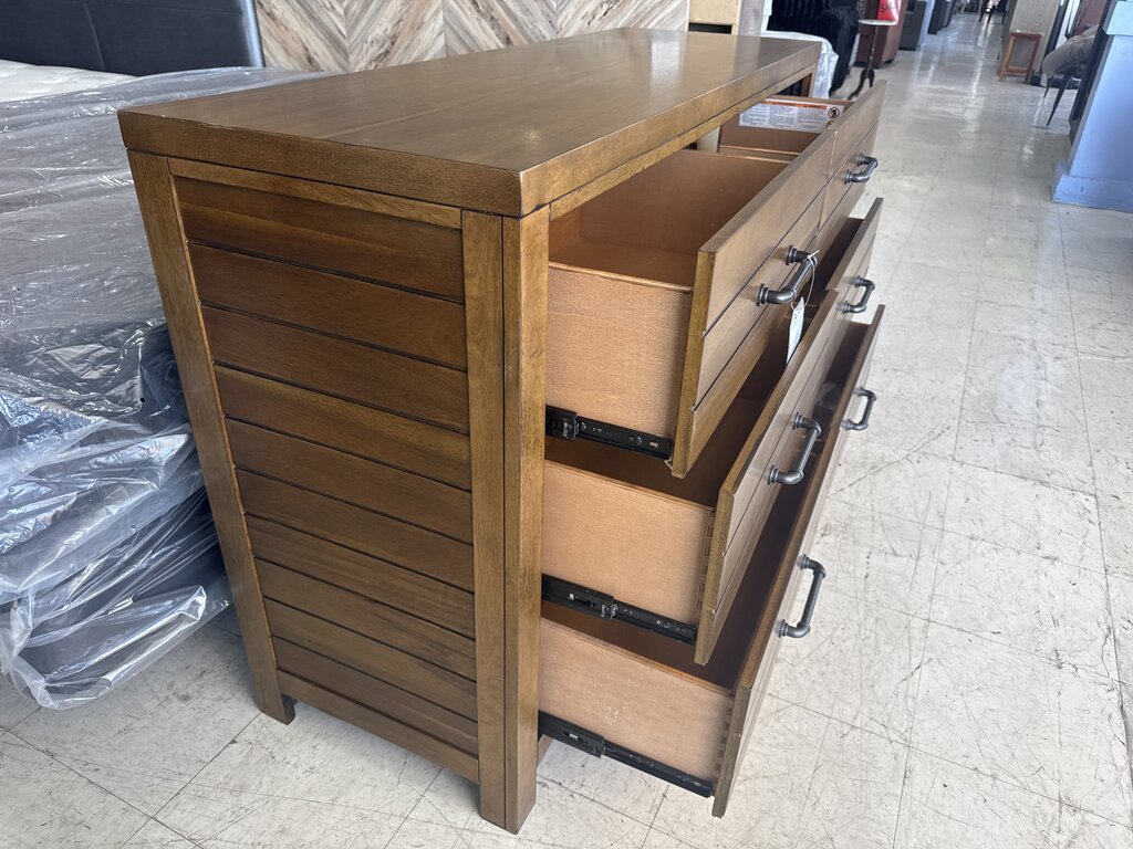 85953 - Legacy Summer Camp 6 Drawer Dresser w/Mirror