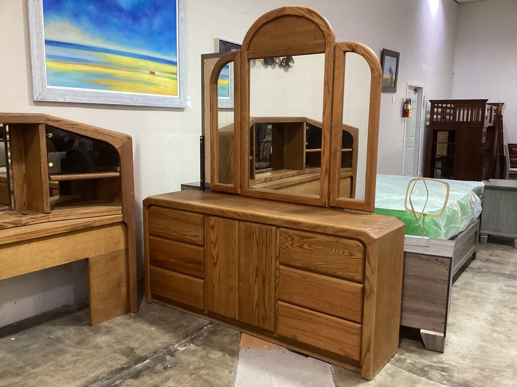 86014 - Arbek Wood Dresser w/Mirror 71x17x32-81