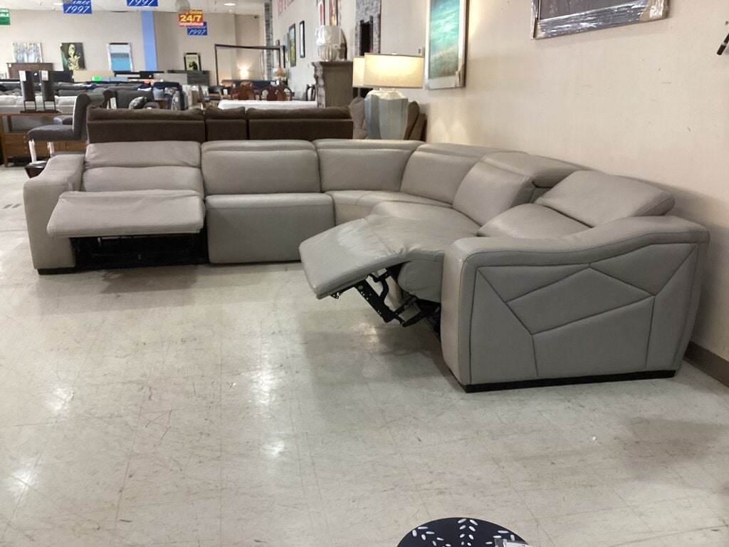 86007 - Hooker Leather 5pc Power Reclining Sectional 124x124x30