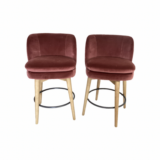 85940 - Boulevard Rust Pair of Counter Height Swivel Barchairs 20x22x30/40